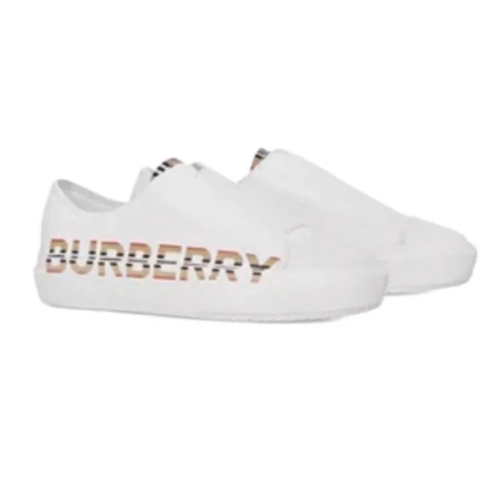 BURBERRY TODDLER GIRL MINI LARKHALL LOW TOP SLIP ON SNEAKER